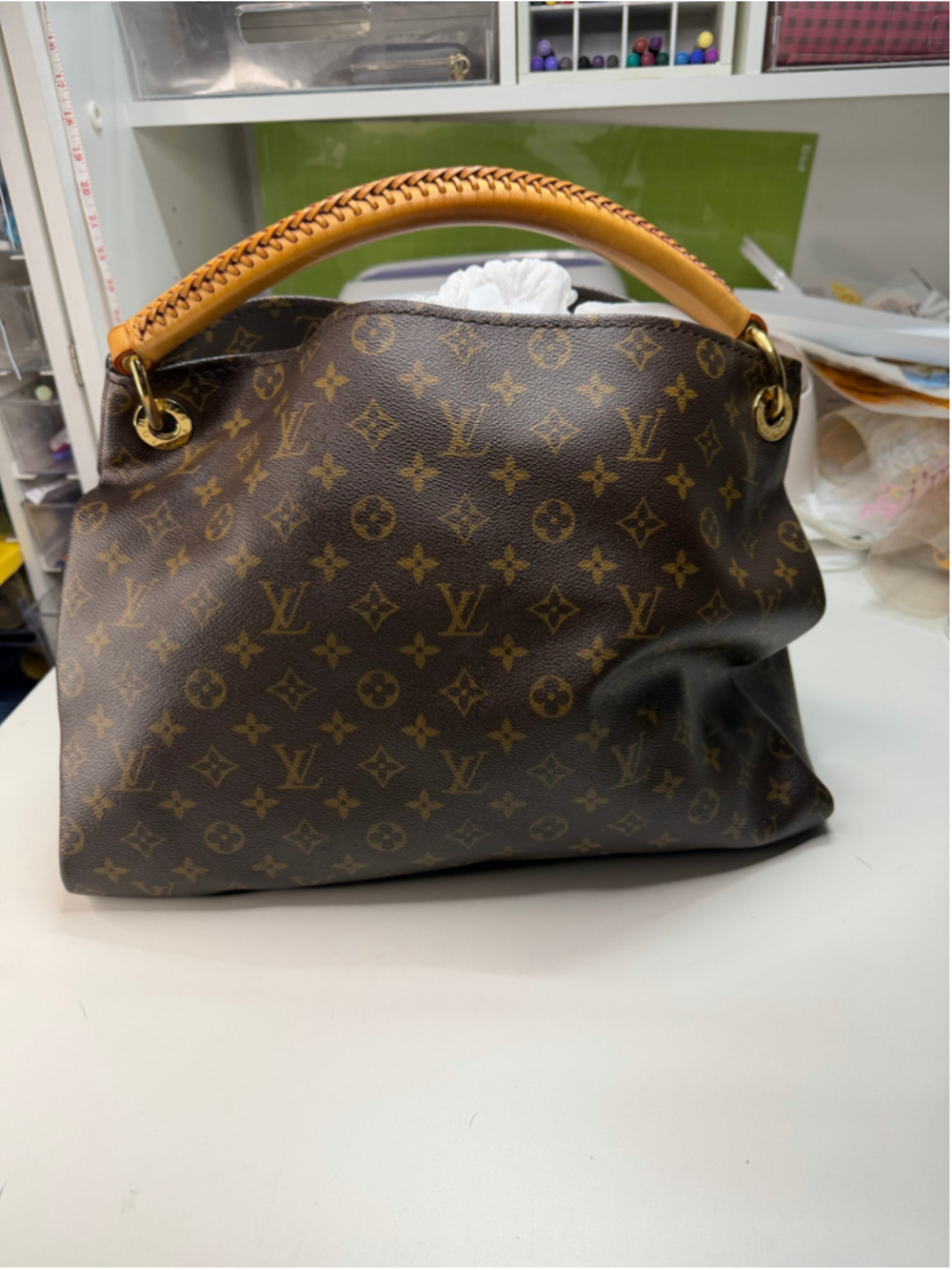 Women's Louis Vuitton Artsy Monogram Canvas Shoulder Bag, One Size, Brown/Tan